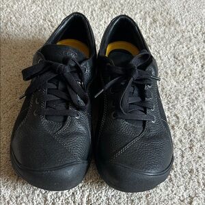 Women’s KEEN Presidio Black size 10 (euro 40.5) gently used